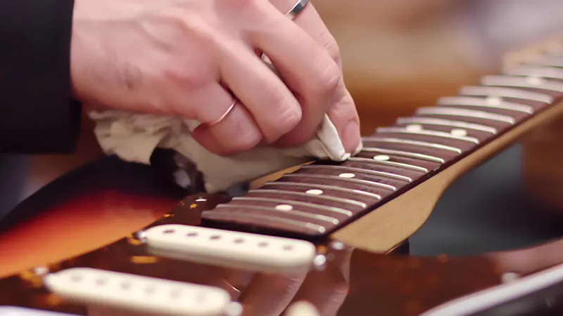 clean a guitar fretboard