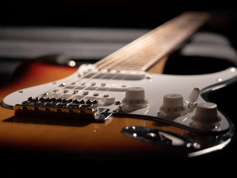 electric guitar construction