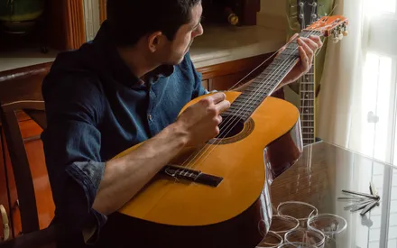 How Often Should You Change Guitar Strings? Best Advice (2023)
