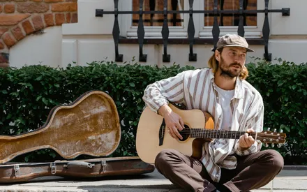 The Fast, Easy Way To Learn How to Fingerpick Guitar (2023)