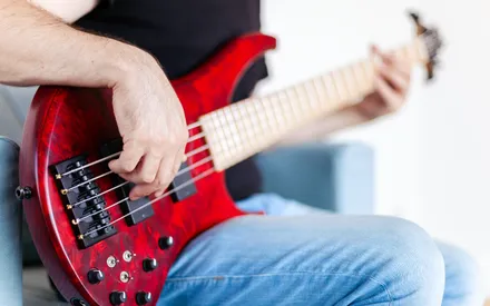 The Best Guide On How To Hold A Bass Guitar 5 Easy Tips (2023)