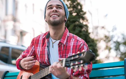 How To Improvise On Guitar: Learn This Awesome Skill The Easy Way! (2023)