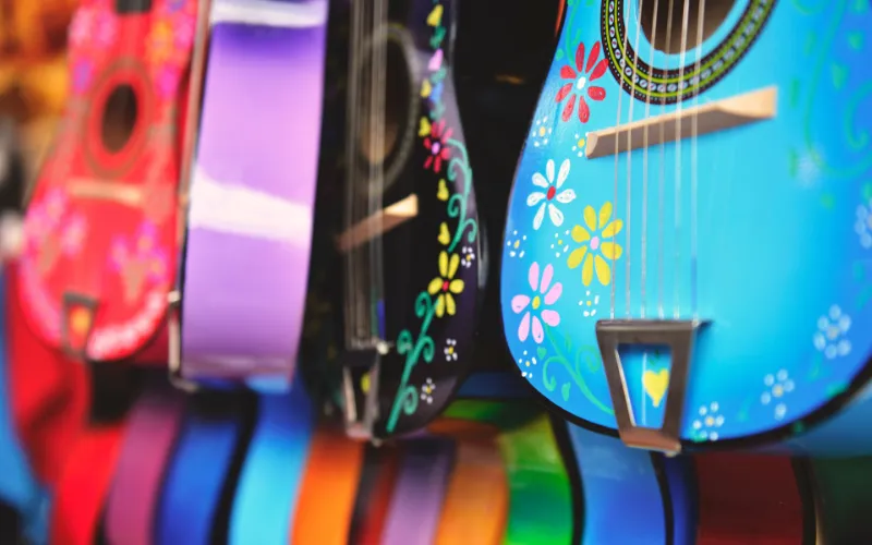 how to paint a guitar