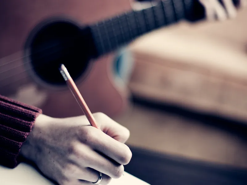 Comment jouer les accords de Mother sur votre guitare : une chanson de Pink Floyd (2023)