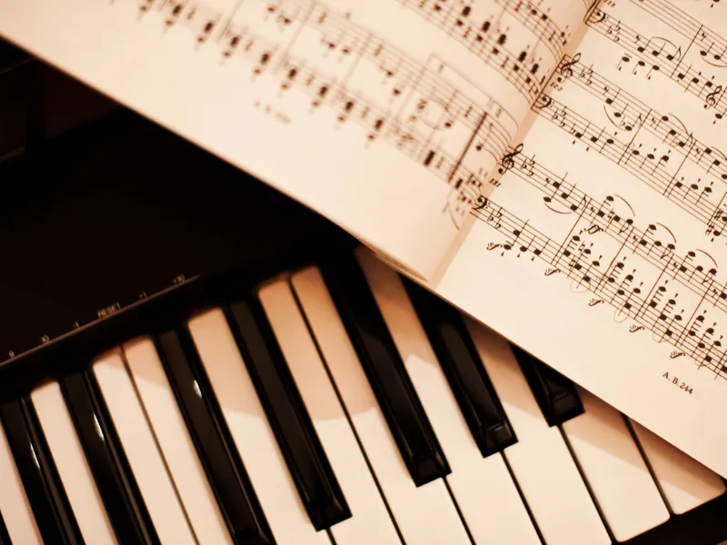 Playing By Ear Vs Reading Sheet Music