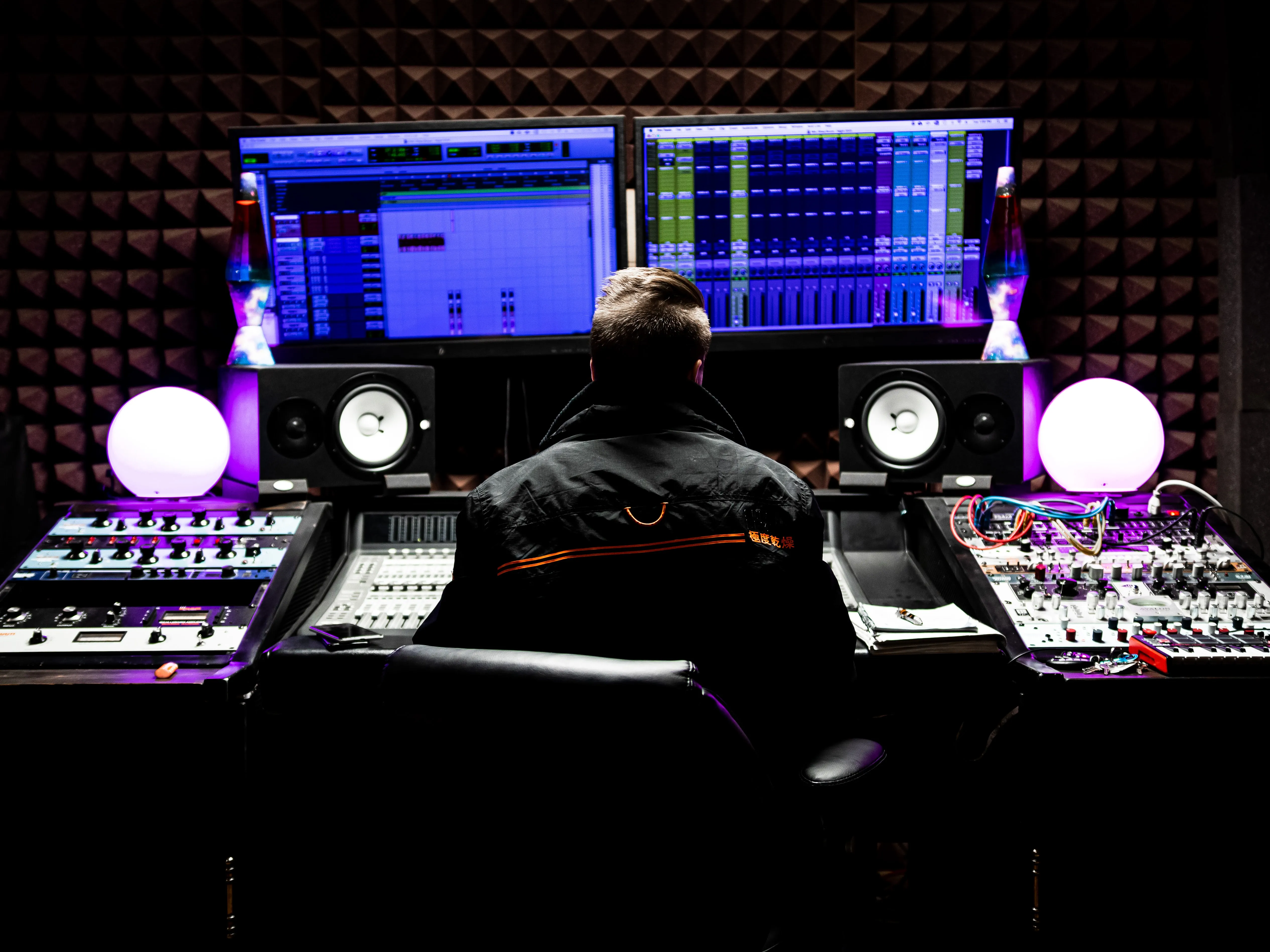 Configurer un studio d'enregistrement à domicile avec des outils professionnels